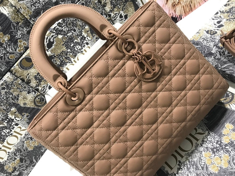new-luxury-designer-bags-nm16045