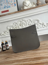 new-luxury-designer-bags-nm11496