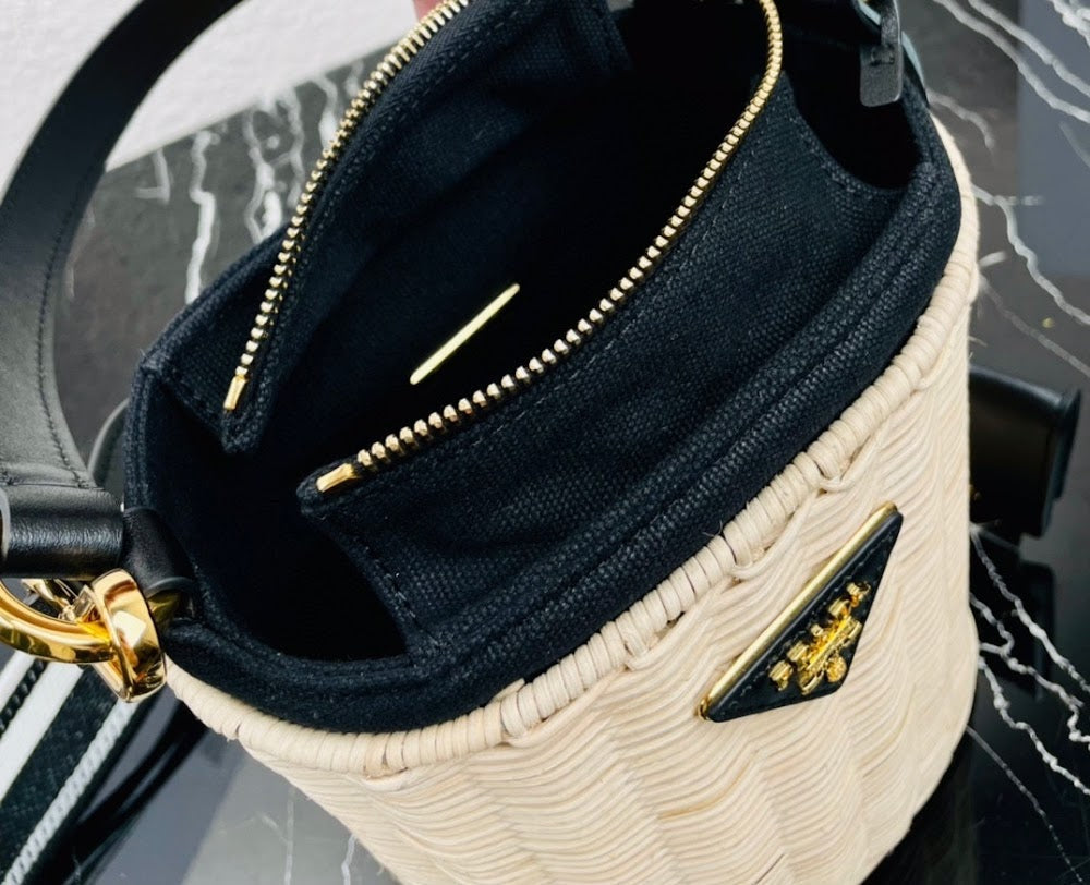 Ezyycart Bags pradn Luxury Bag --74974