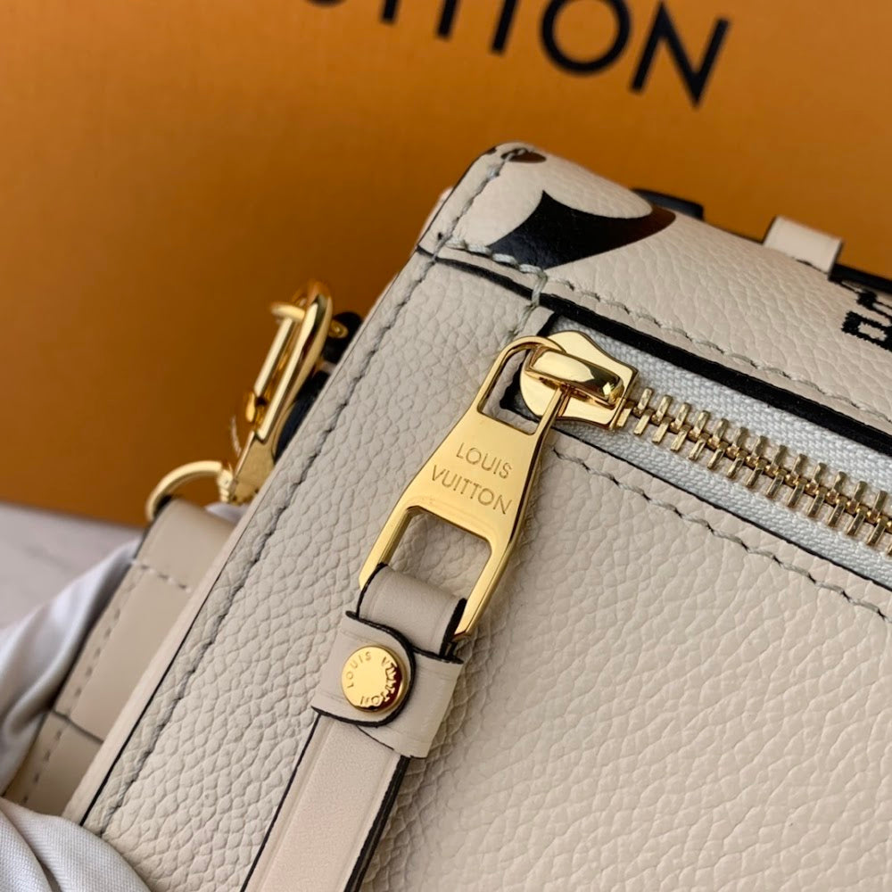 Anum Bags ln Luxury Bag --60802