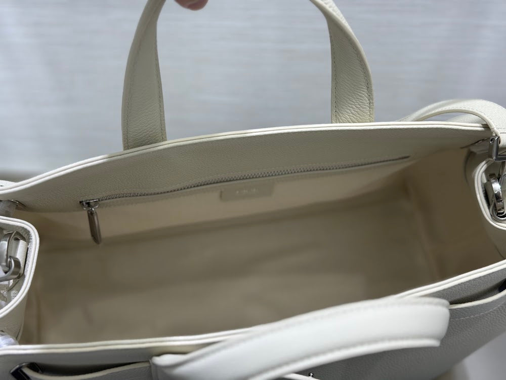 new-luxury-designer-bags-nm16633