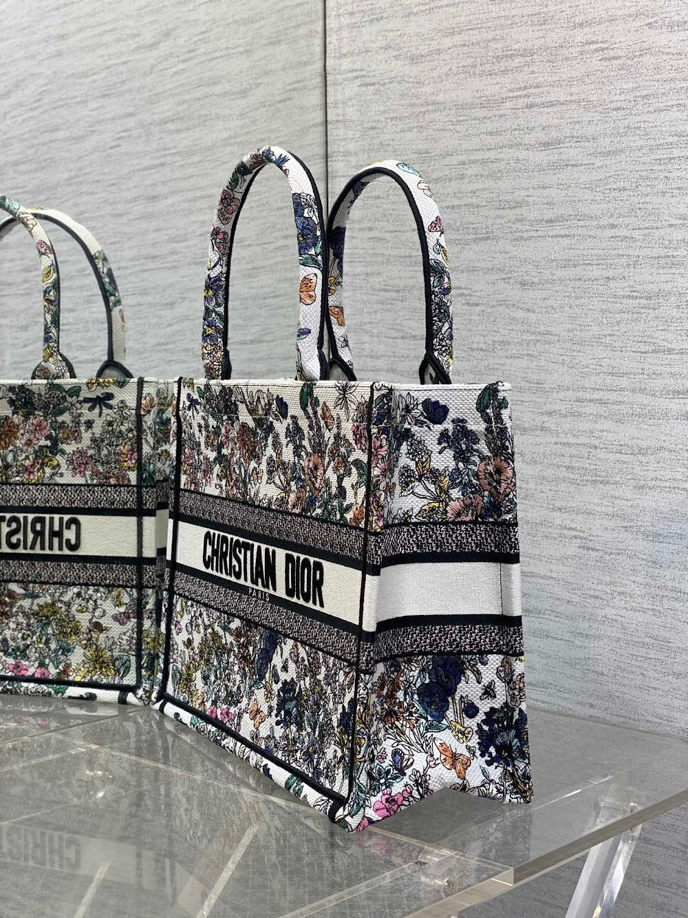 new-luxury-designer-bags-nm16728