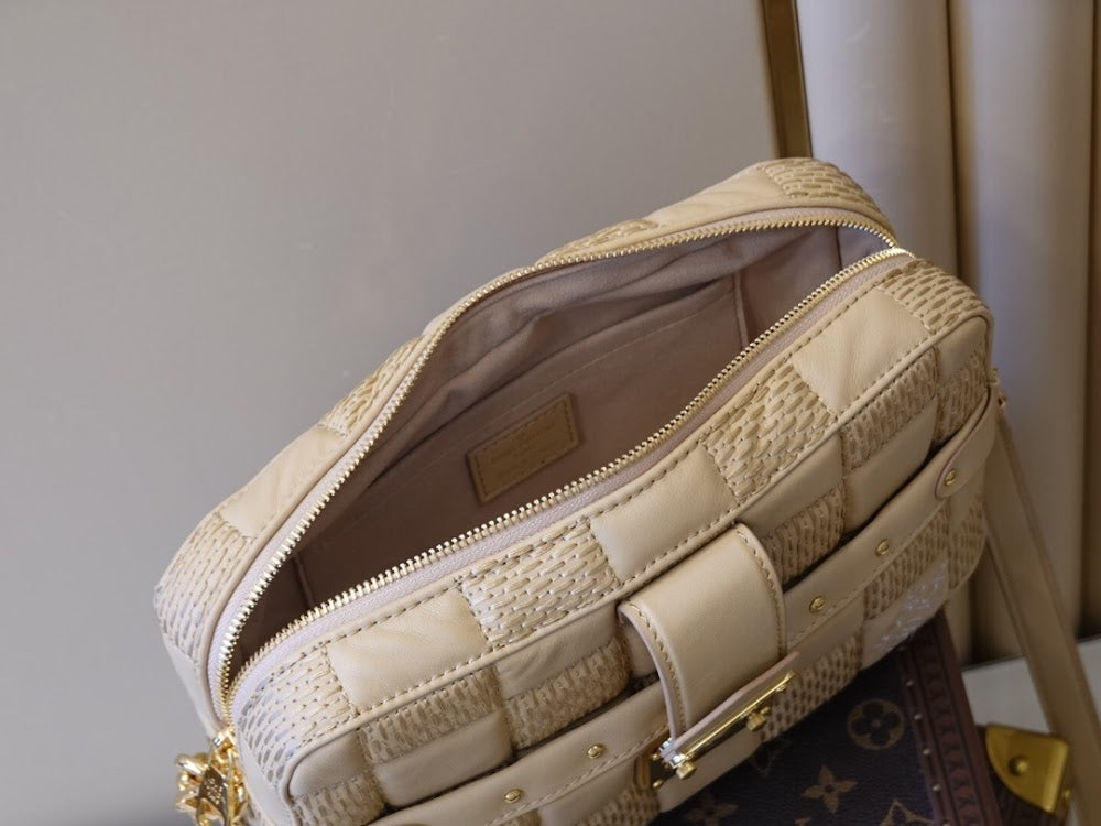 Anum Bags ln Luxury Bag --60252