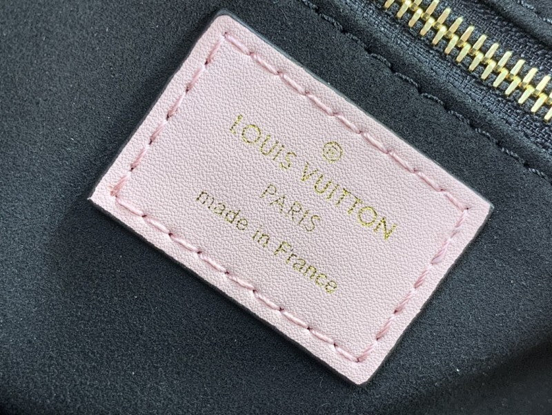 Anum Bags ln Luxury Bag --56511