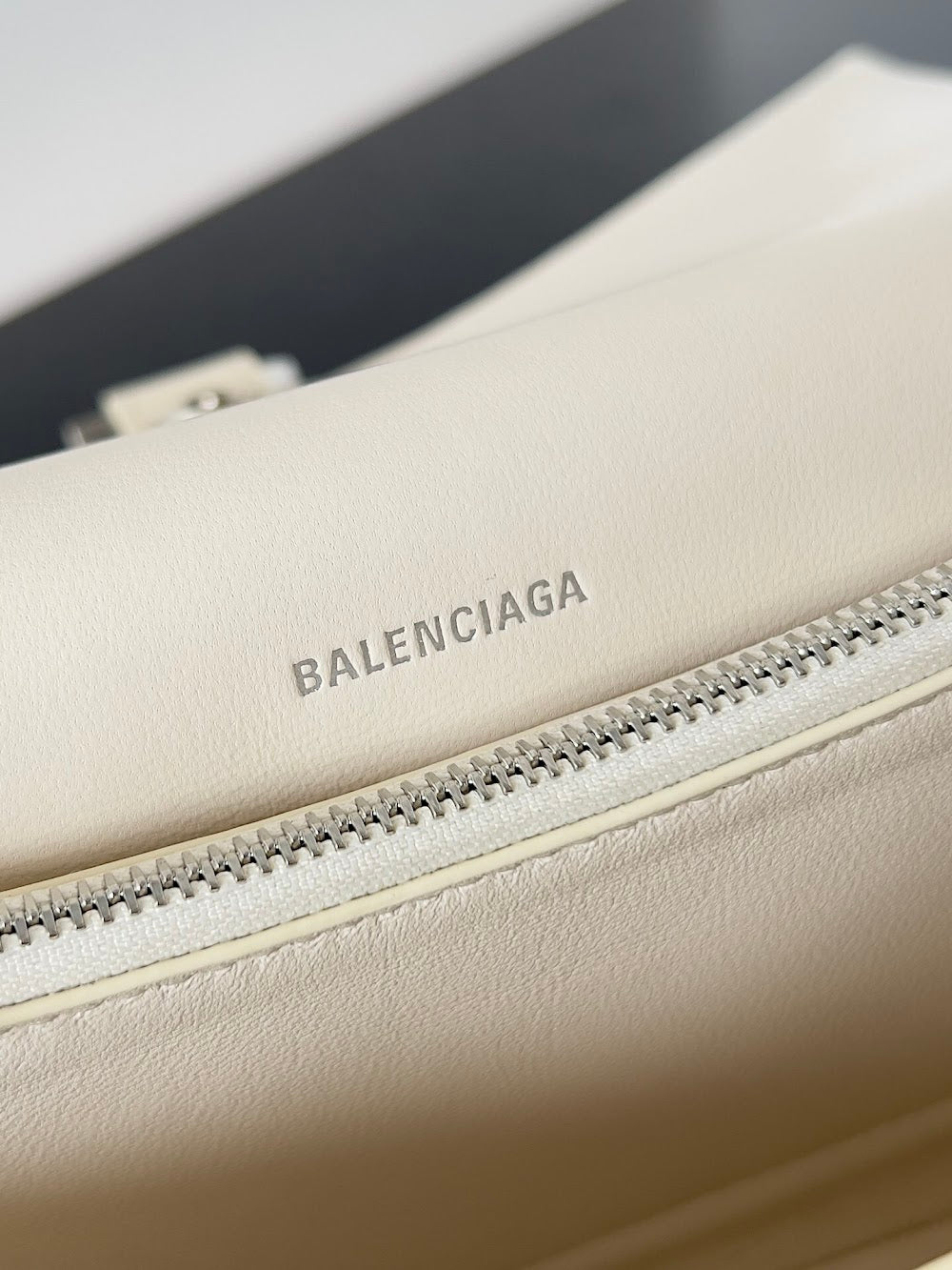 Ezyycart Bags Balenciaga Luxury Bag --111757