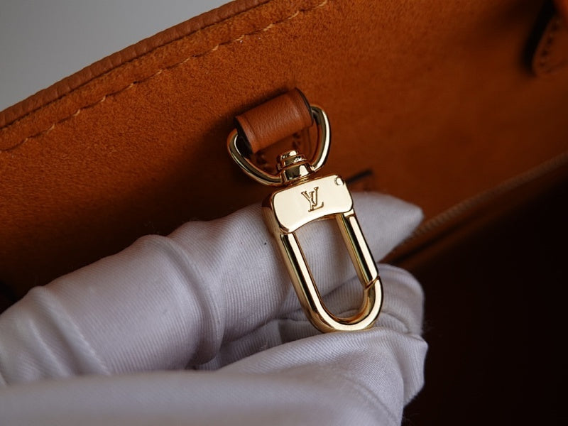 Anum Bags ln Luxury Bag --61088