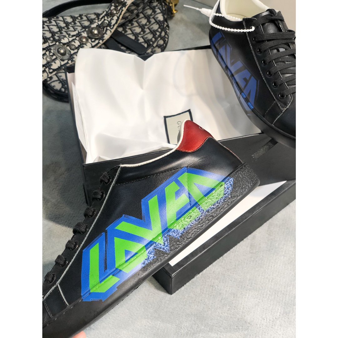 Ezyycart Bags MO-GCI Ace with loved black Sneaker 102