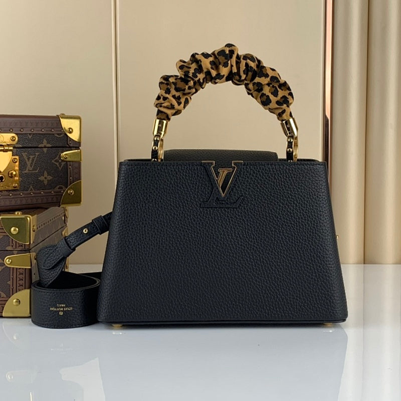 Anum Bags ln Luxury Bag --60605