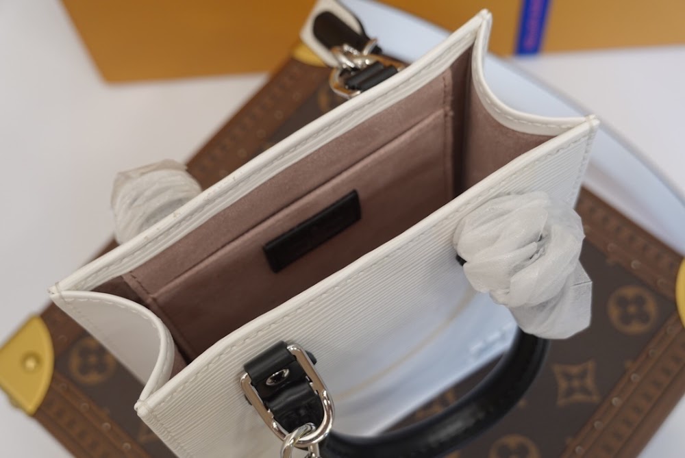 Anum Bags ln Luxury Bag --60123