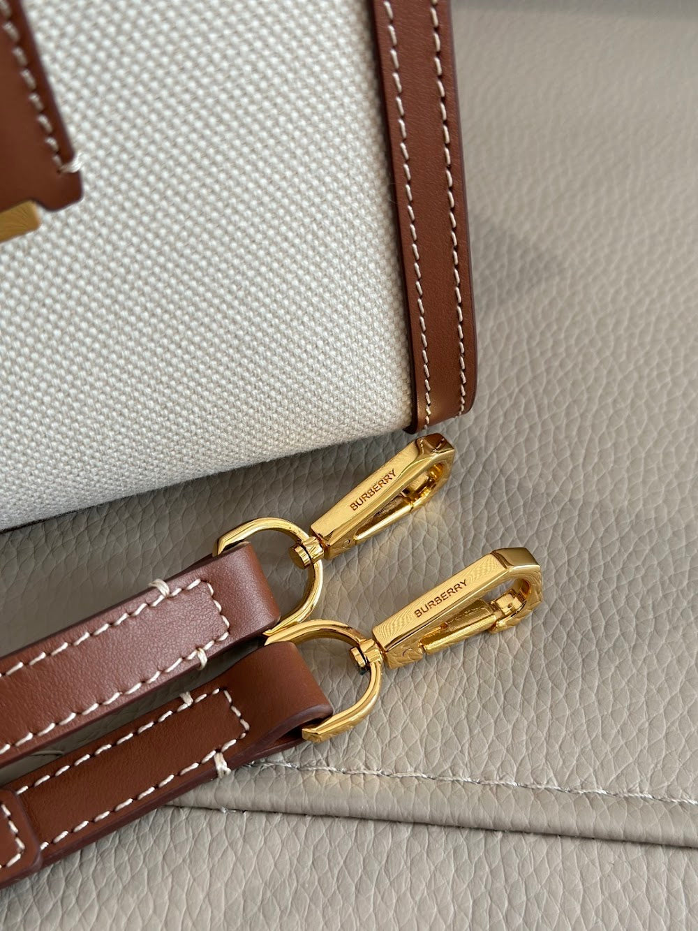 Ezyycart Bags Burberryn Luxury Bag --91703