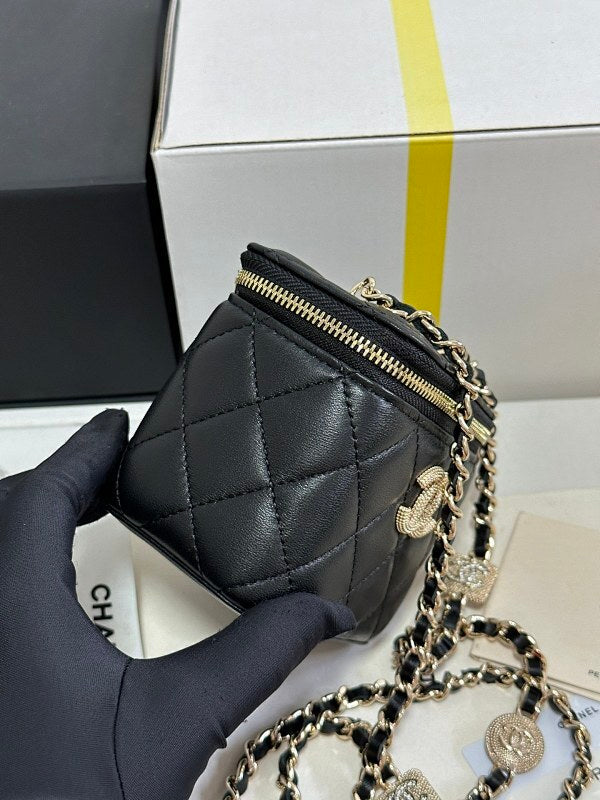 new-luxury-designer-bags-nm9477
