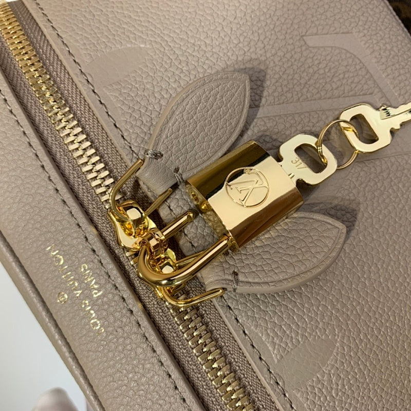 Anum Bags ln Luxury Bag --59403