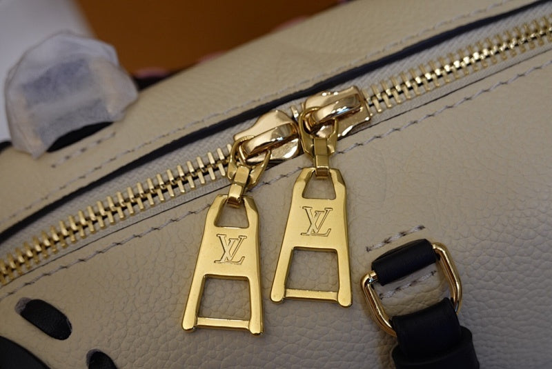 Anum Bags ln Luxury Bag --56511