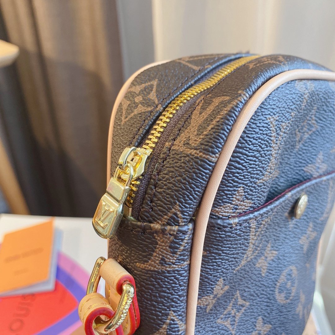 Anum Bags Bags LUV 083
