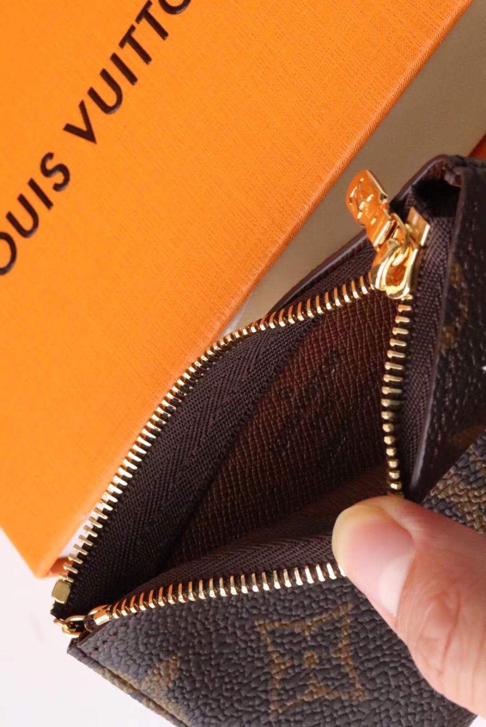 Anum Bags ln Luxury Bag --58910