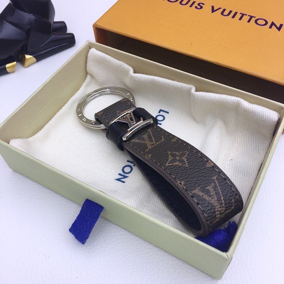 Anum Bags Keychains LUV 004