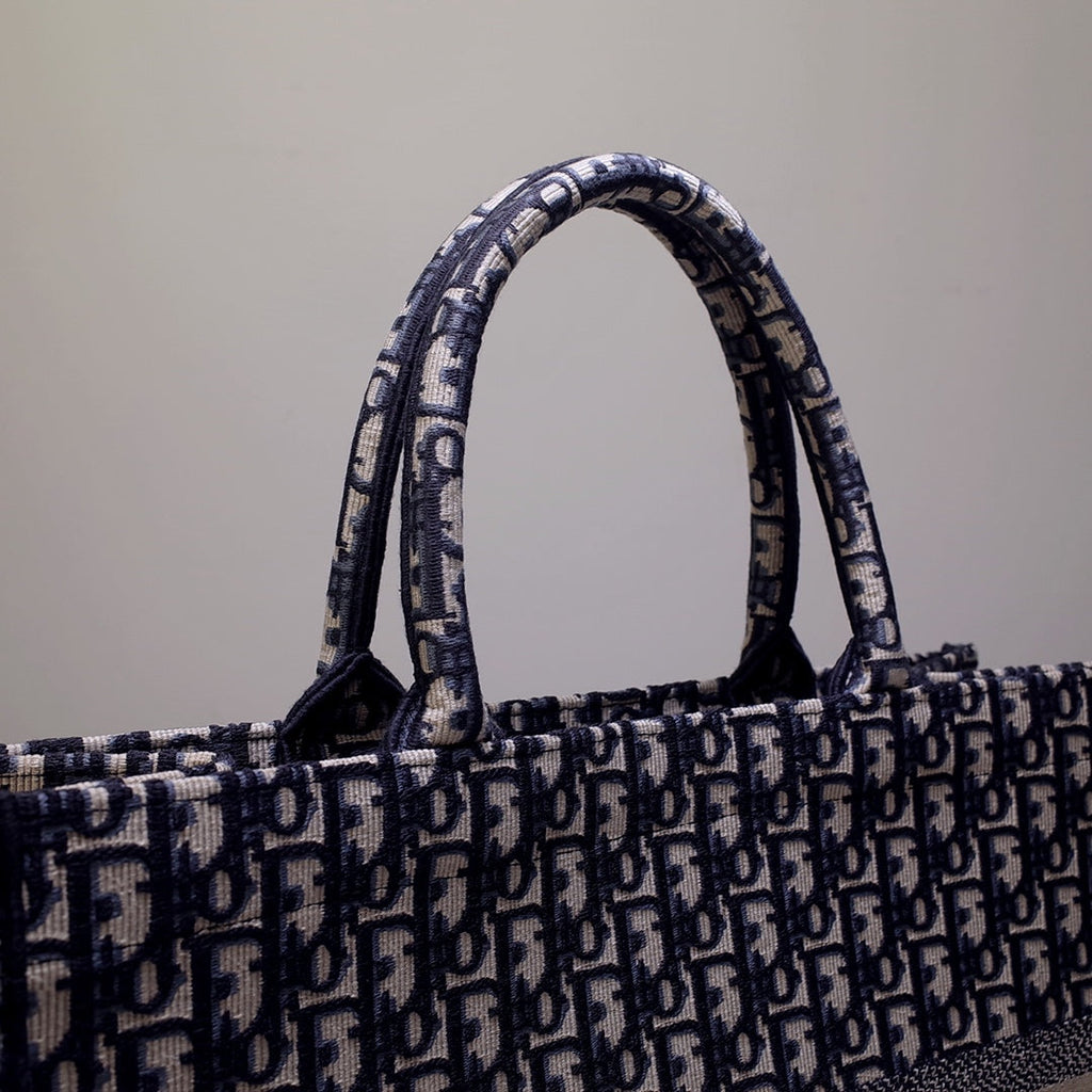 Anum Bags DIR1286 Book Tote big size 36.5cm 41.5cm Oblique Embroidery blue