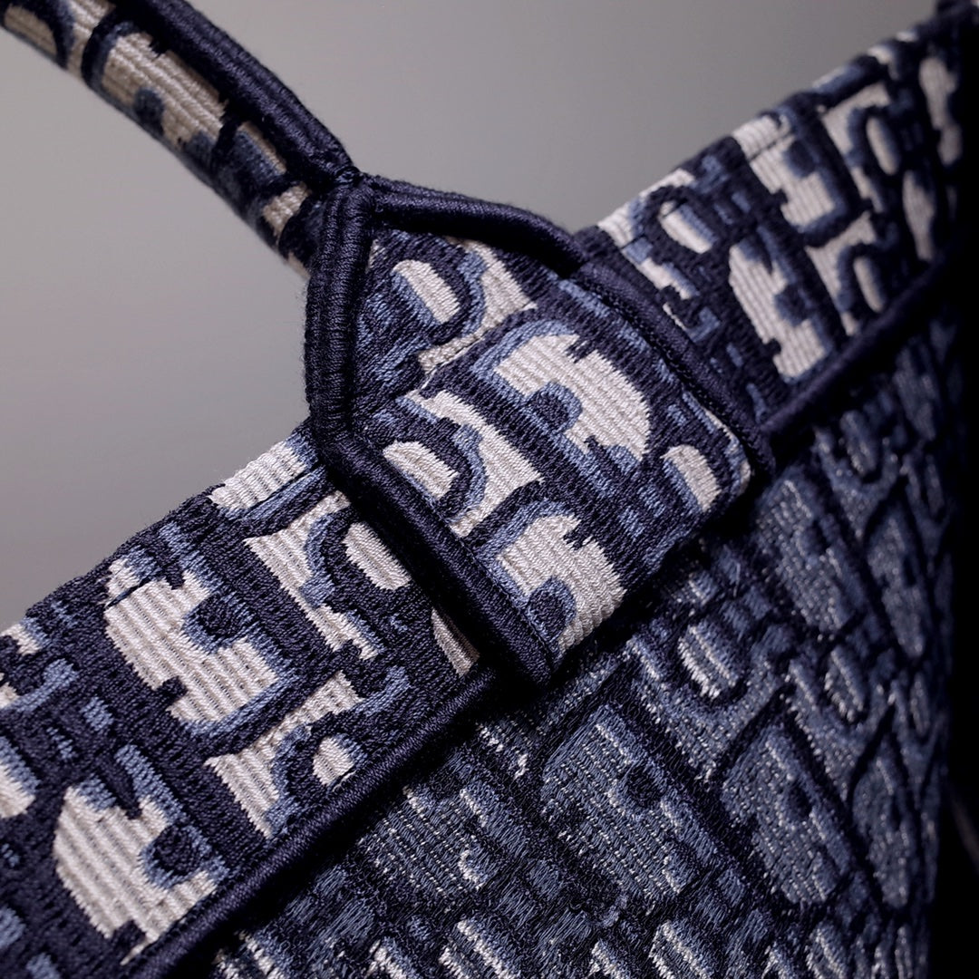 Anum Bags DIR1286 Book Tote big size 36.5cm 41.5cm Oblique Embroidery blue