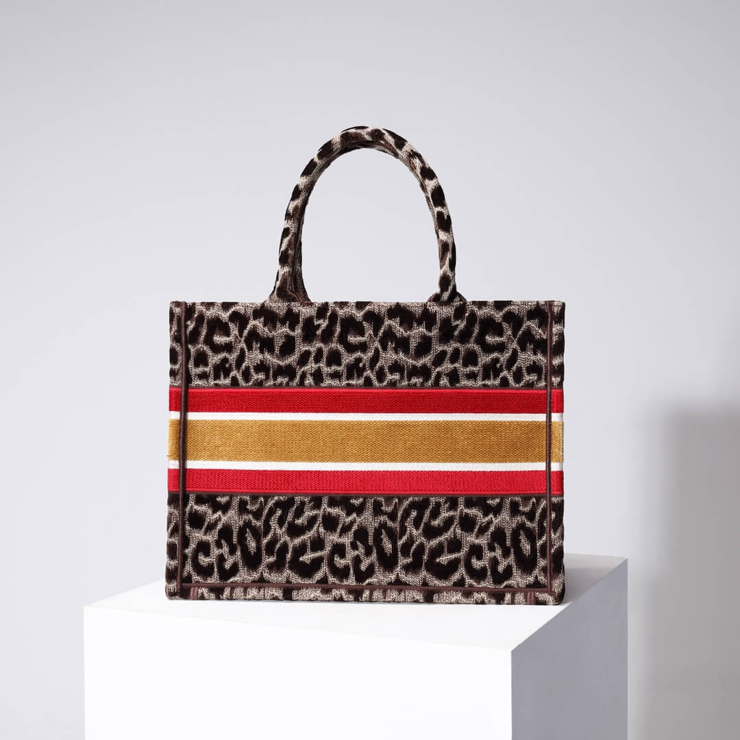 Ezyycart Bags DIR1286 Book Tote BIG size 41.5cm 36.5cm Embroidery LOGO red Handbag Beige Mizza