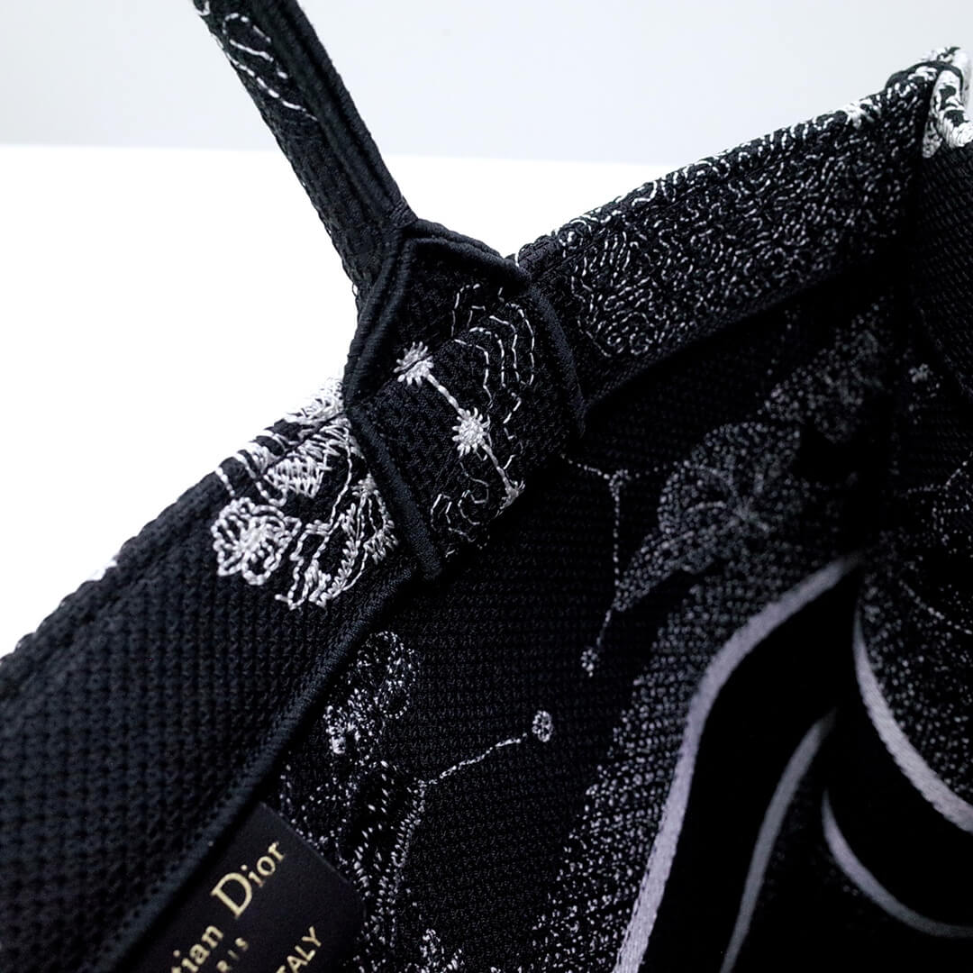 Ezyycart Bags DIR1286 Book Tote dragon black