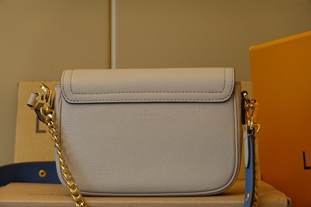 Anum Bags ln Luxury Bag --56303