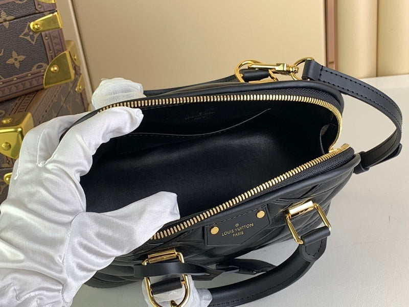 Anum Bags ln Luxury Bag --56788
