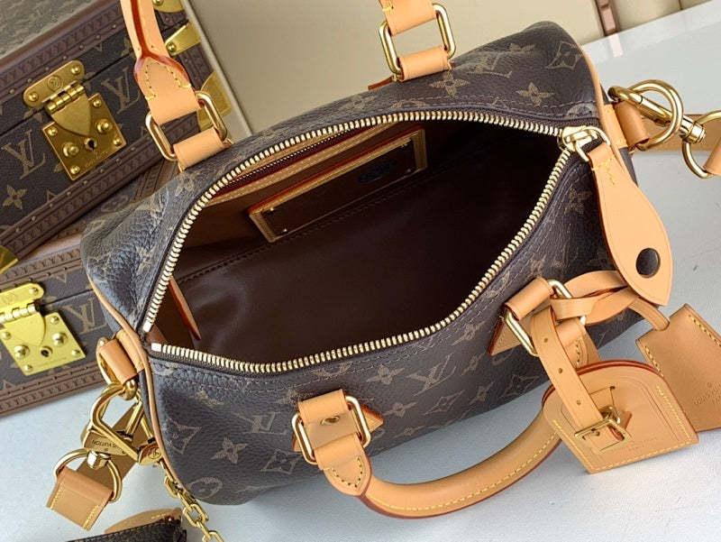 Anum Bags ln Luxury Bag --56839