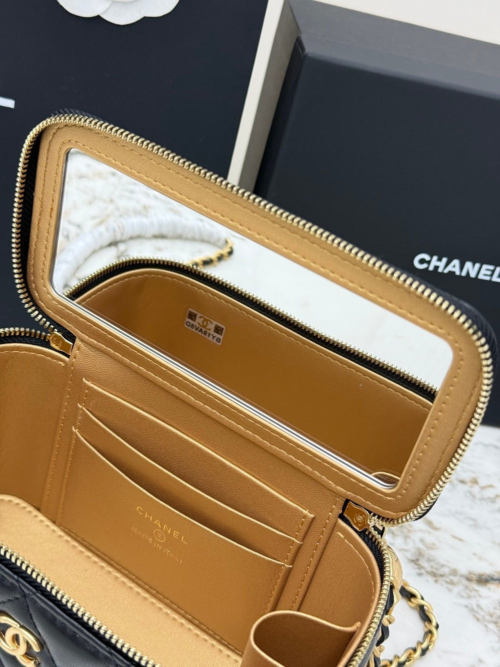 Anum Bags CHn Luxury Bag --113886