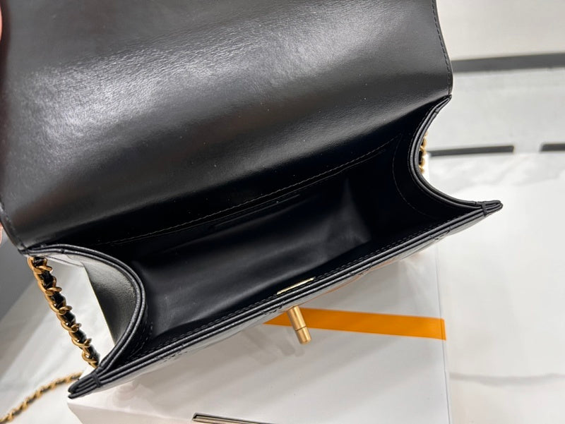 new-luxury-designer-bags-nm19837