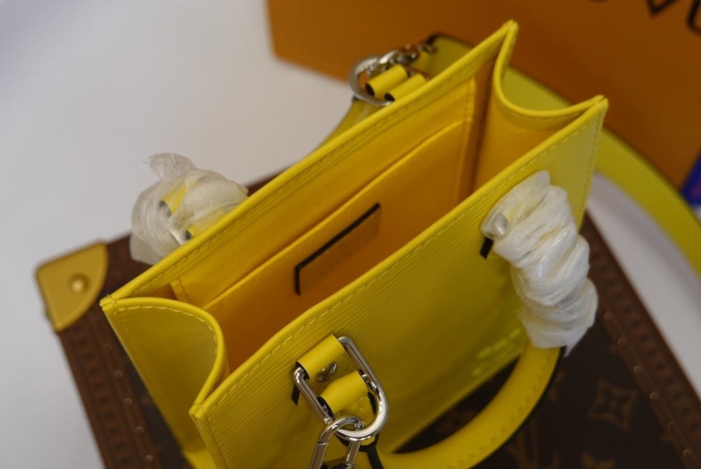 Anum Bags ln Luxury Bag --60140