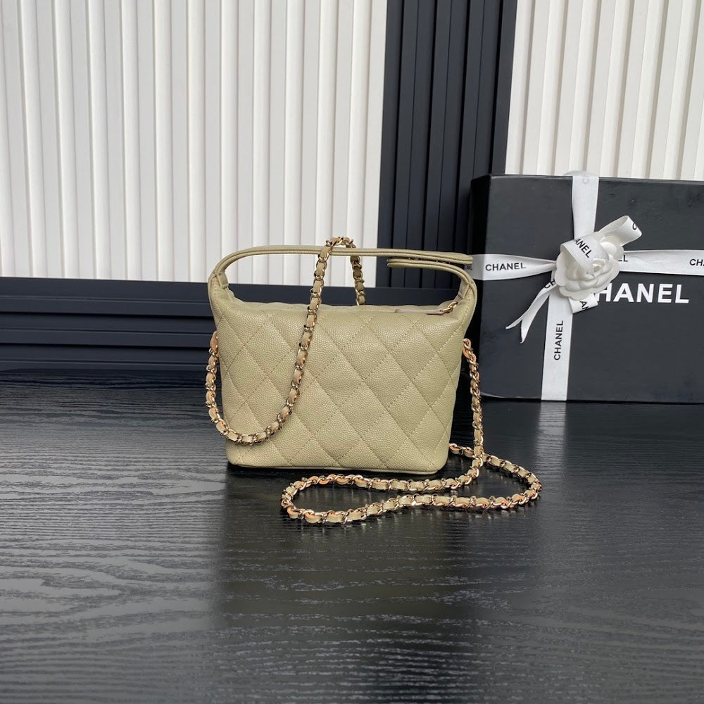 new-luxury-designer-bags-nm9500