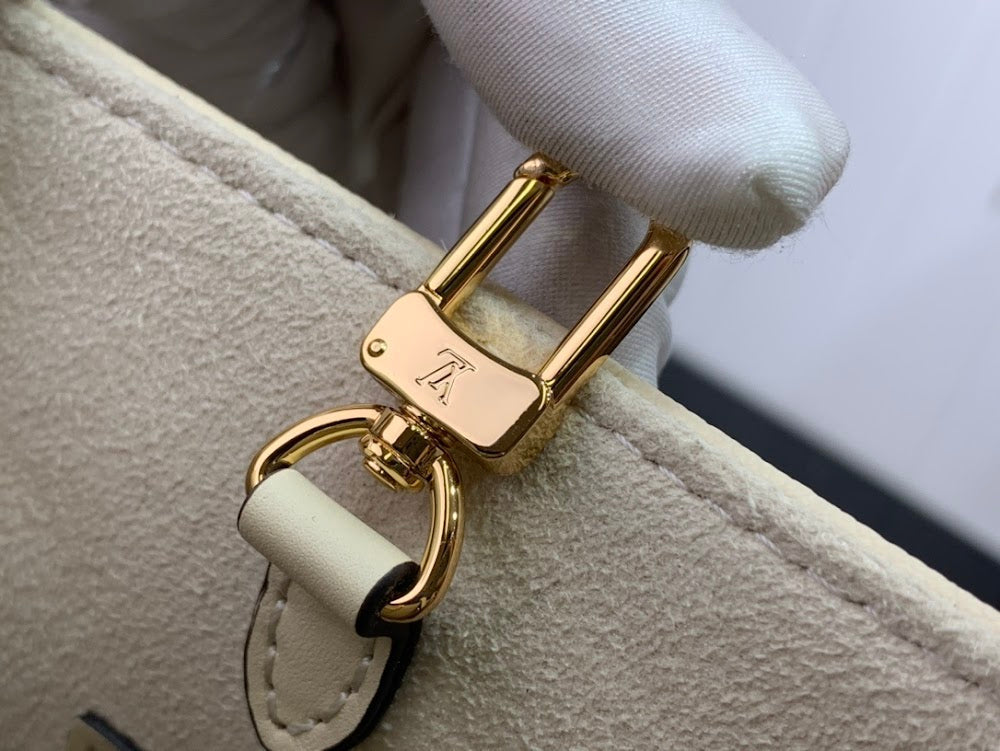 Anum Bags ln Luxury Bag --59486