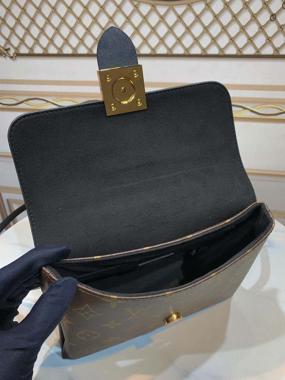 Anum Bags ln Luxury Bag --57997