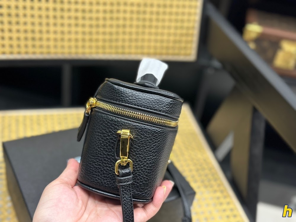 Ezyycart Bags pradn Luxury Bag --73135