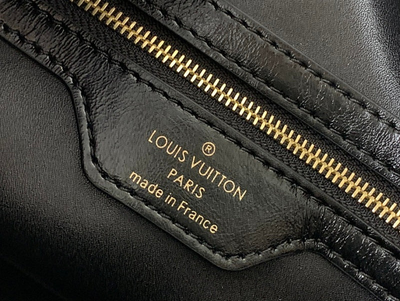 Anum Bags ln Luxury Bag --56529