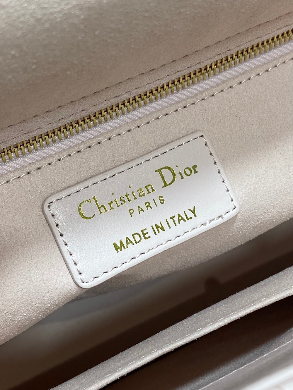 new-designer-premium-bags-nm16360