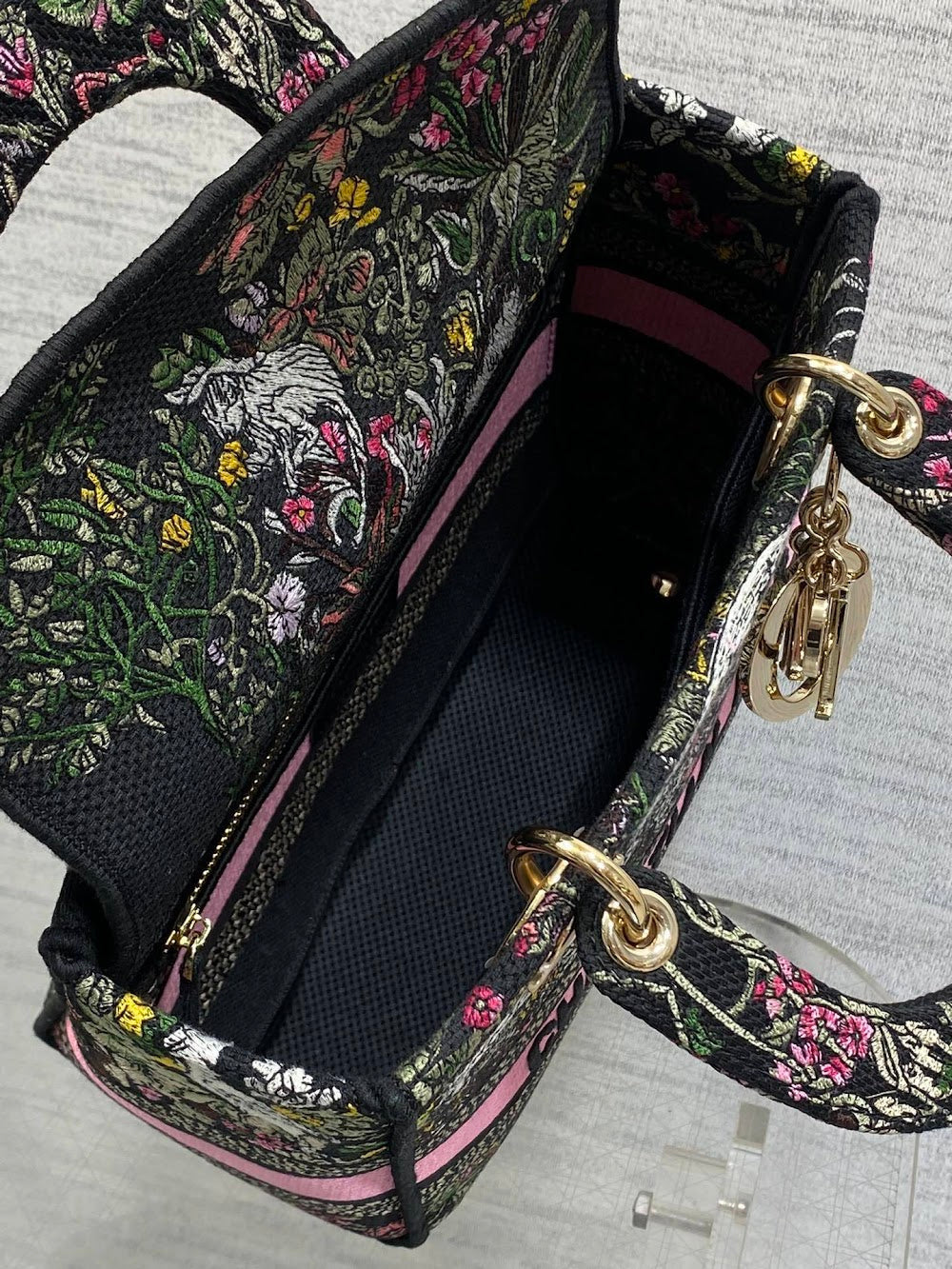 new-designer-premium-bags-nm16299