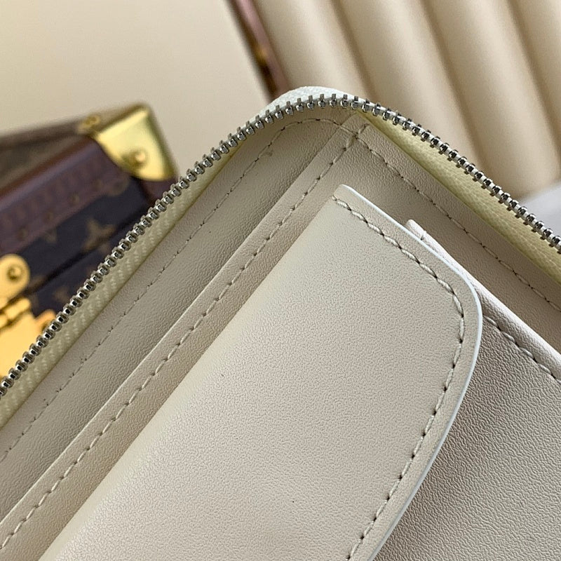 Anum Bags ln Luxury Bag --58538