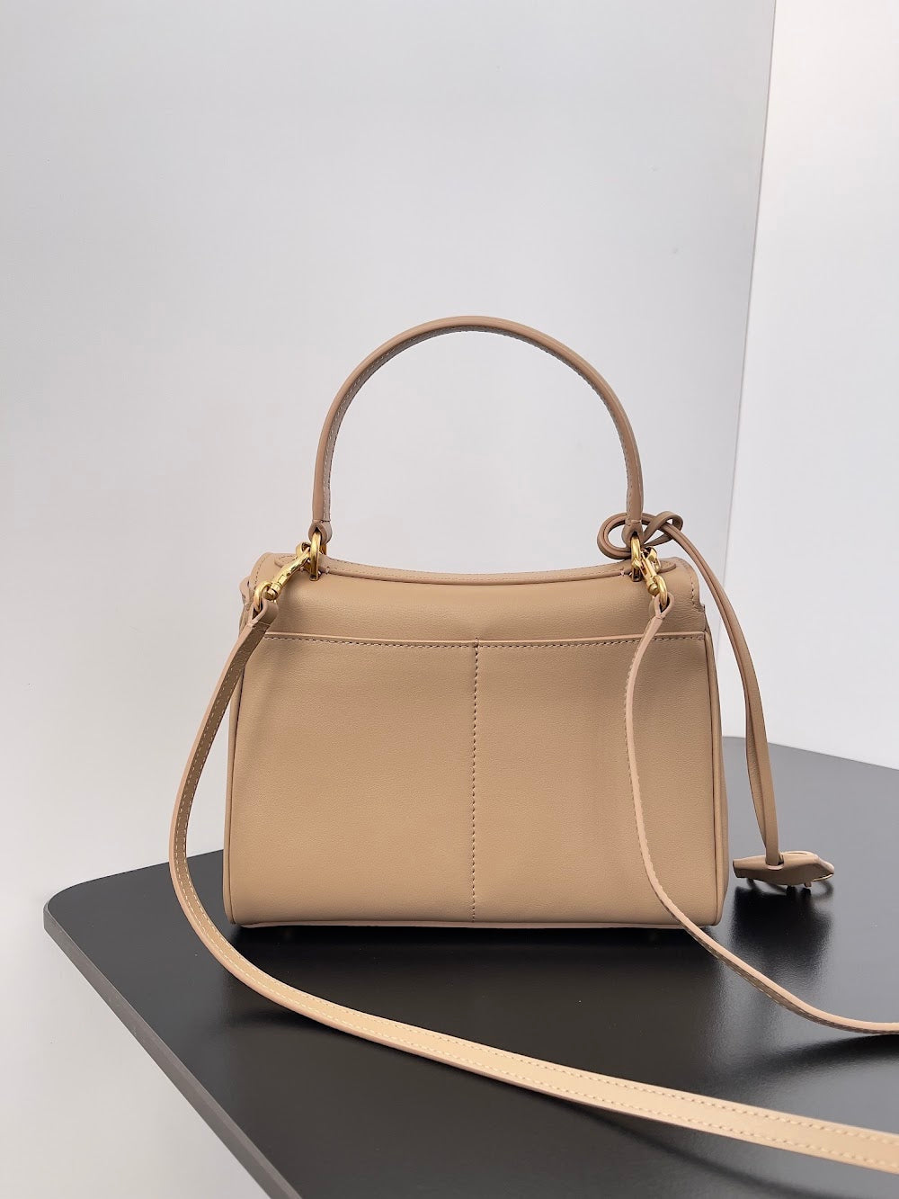 Ezyycart Bags Balenciaga Luxury Bag --110696