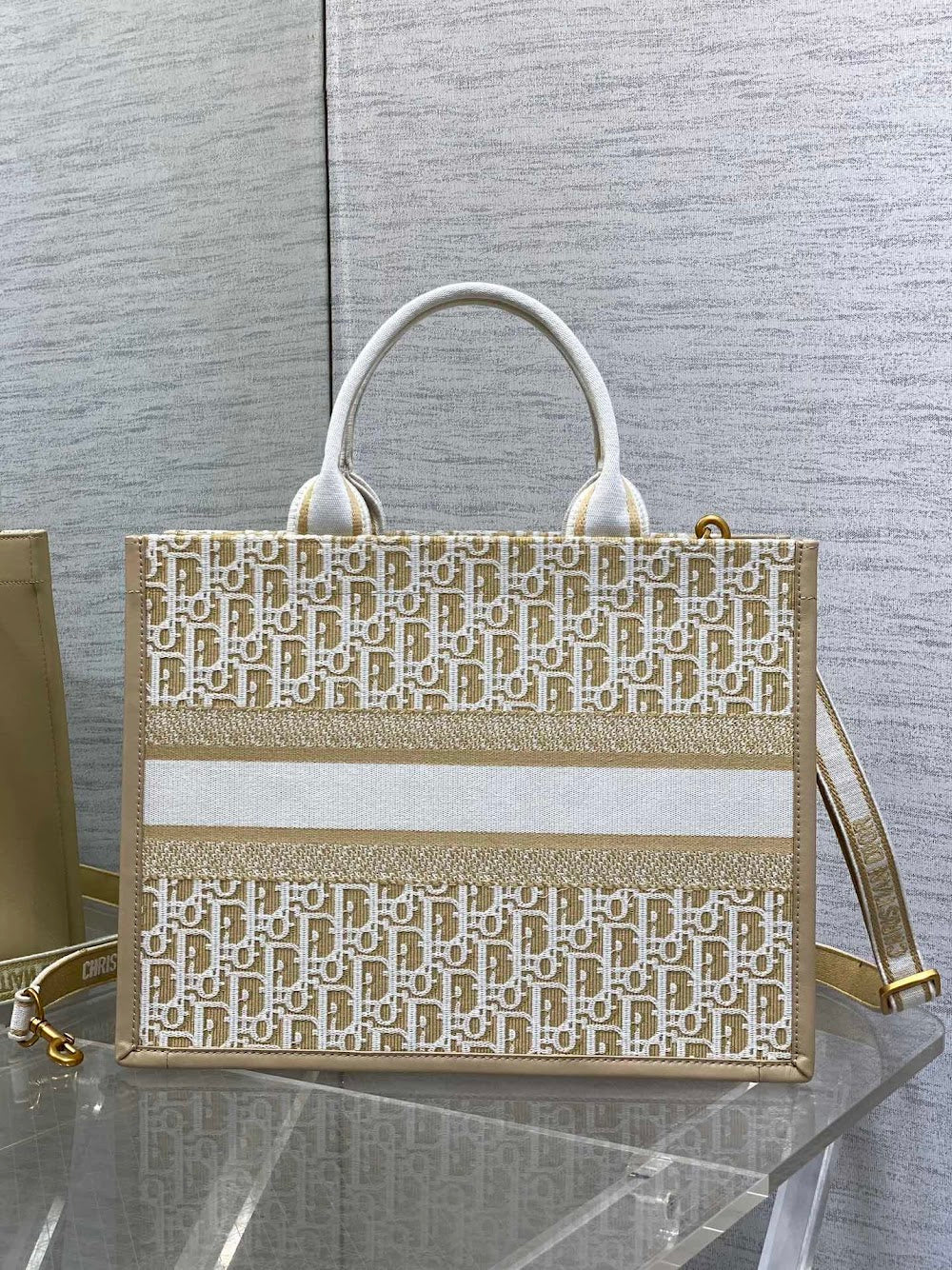 new-luxury-designer-bags-nm16489