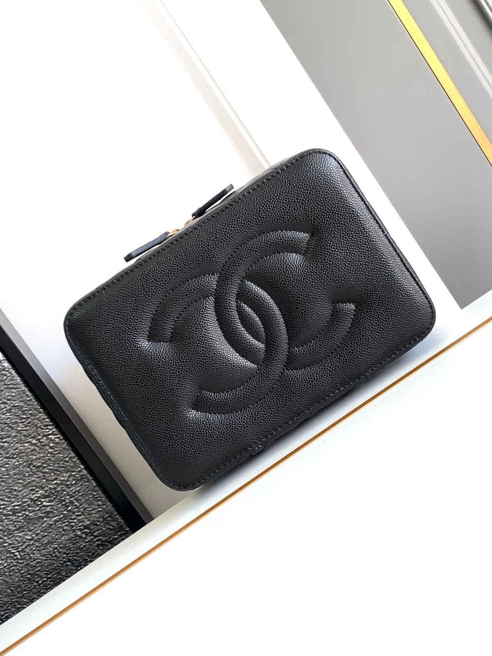 new-luxury-designer-bags-nm9599
