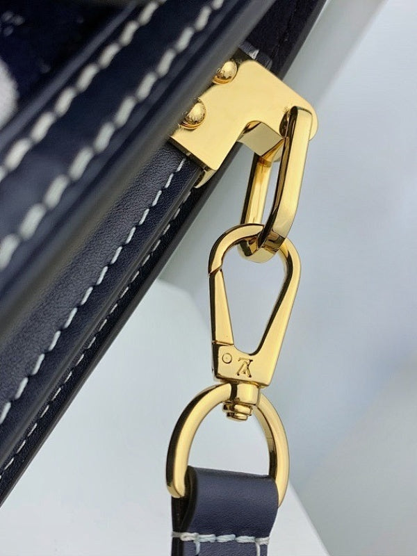 Anum Bags ln Luxury Bag --60683