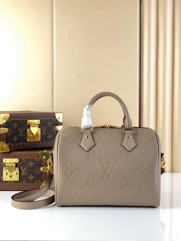 Anum Bags ln Luxury Bag --60526