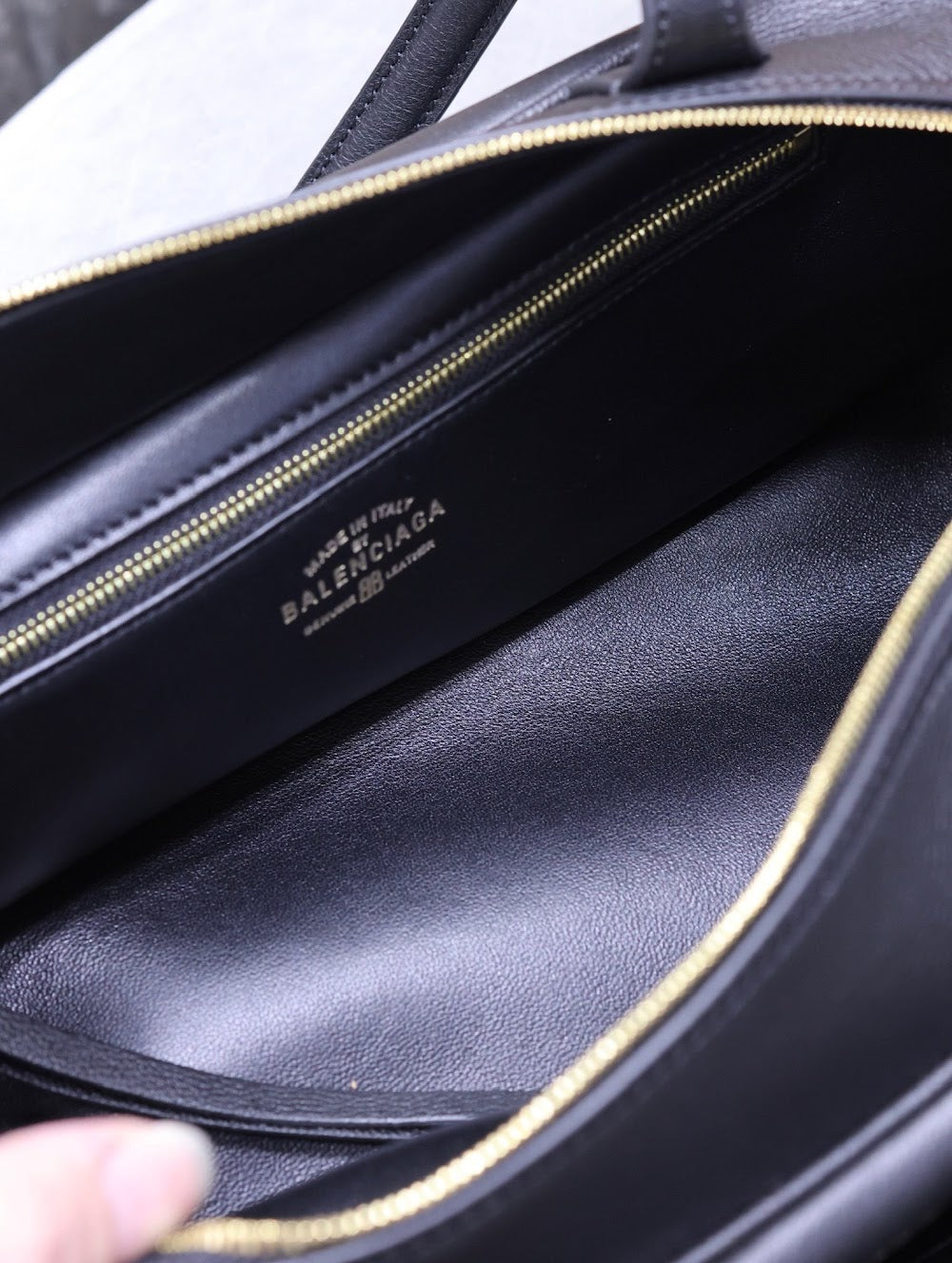 Ezyycart Bags Balenciaga Luxury Bag --110592
