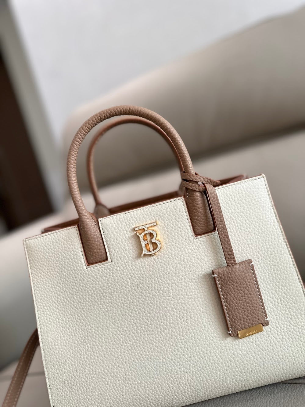 Ezyycart Bags Burberryn Luxury Bag --91925