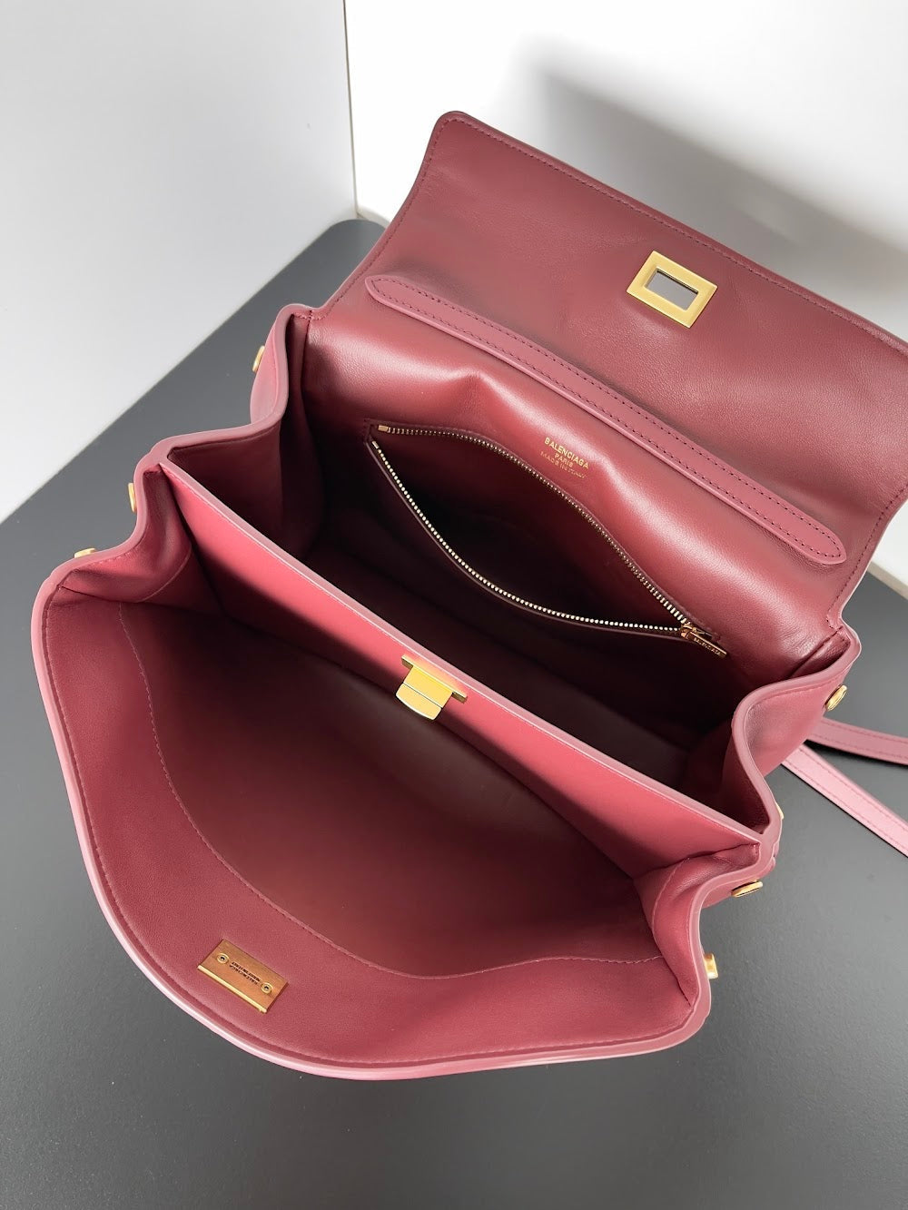 Ezyycart Bags Balenciaga Luxury Bag --110656