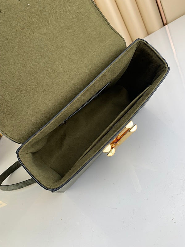 Anum Bags ln Luxury Bag --60980