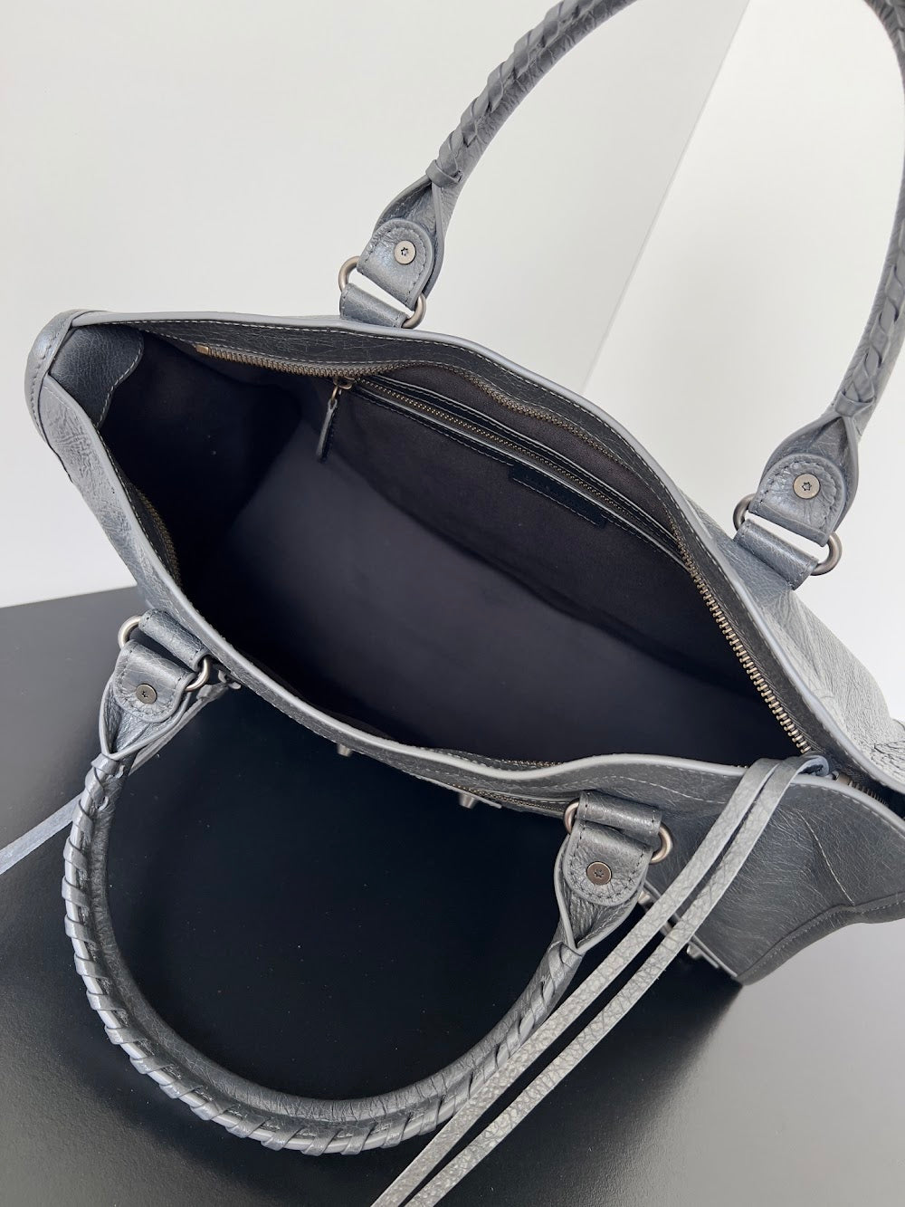 Ezyycart Bags Balenciaga Luxury Bag --110641