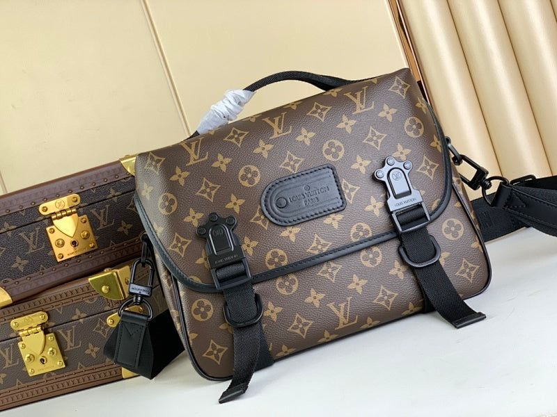 Anum Bags ln Luxury Bag --57342
