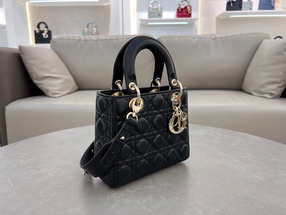 new-luxury-designer-bags-nm16239